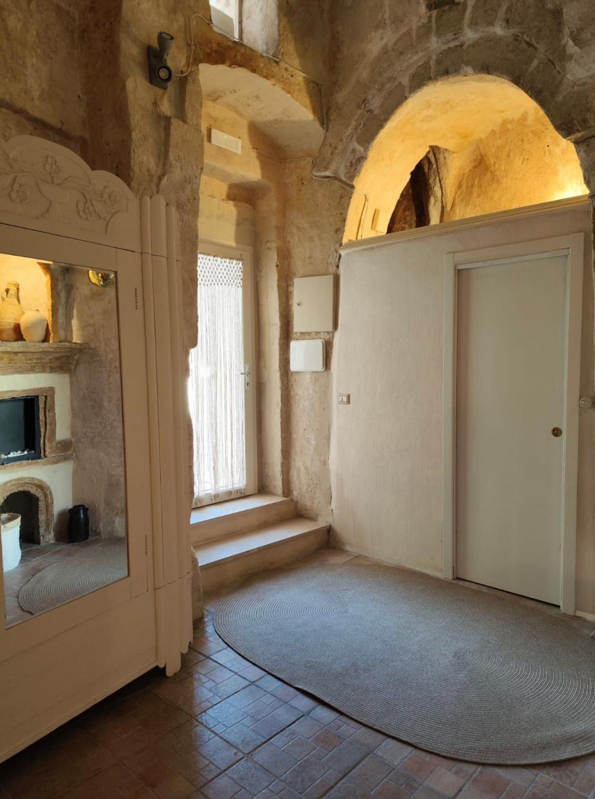 Stone House Apartment