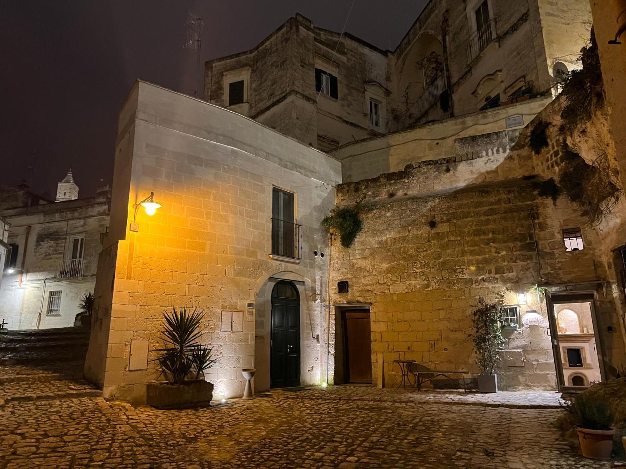 Stone House Apartment *